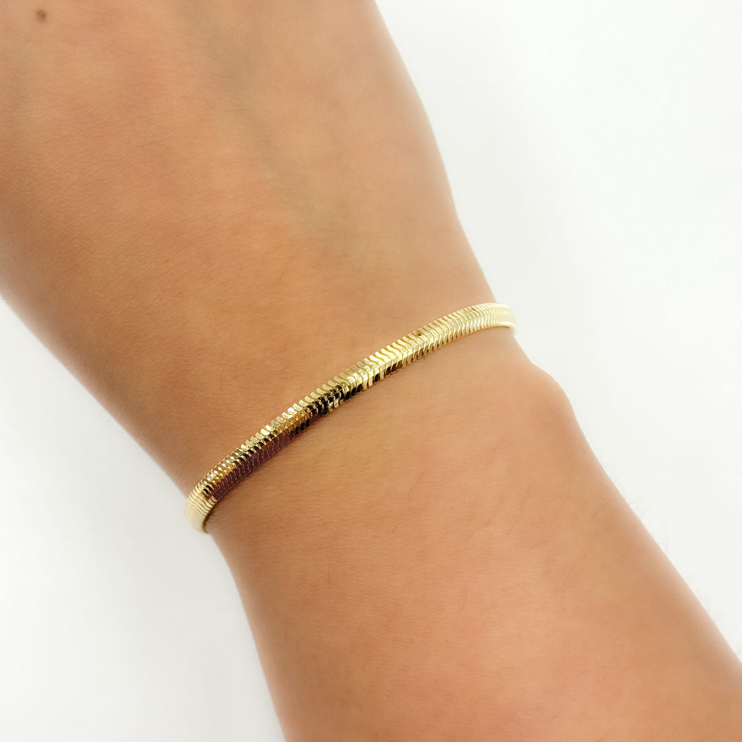 330CCTDBRA8BR. 14K Solid Gold Flat Snake Bracelet