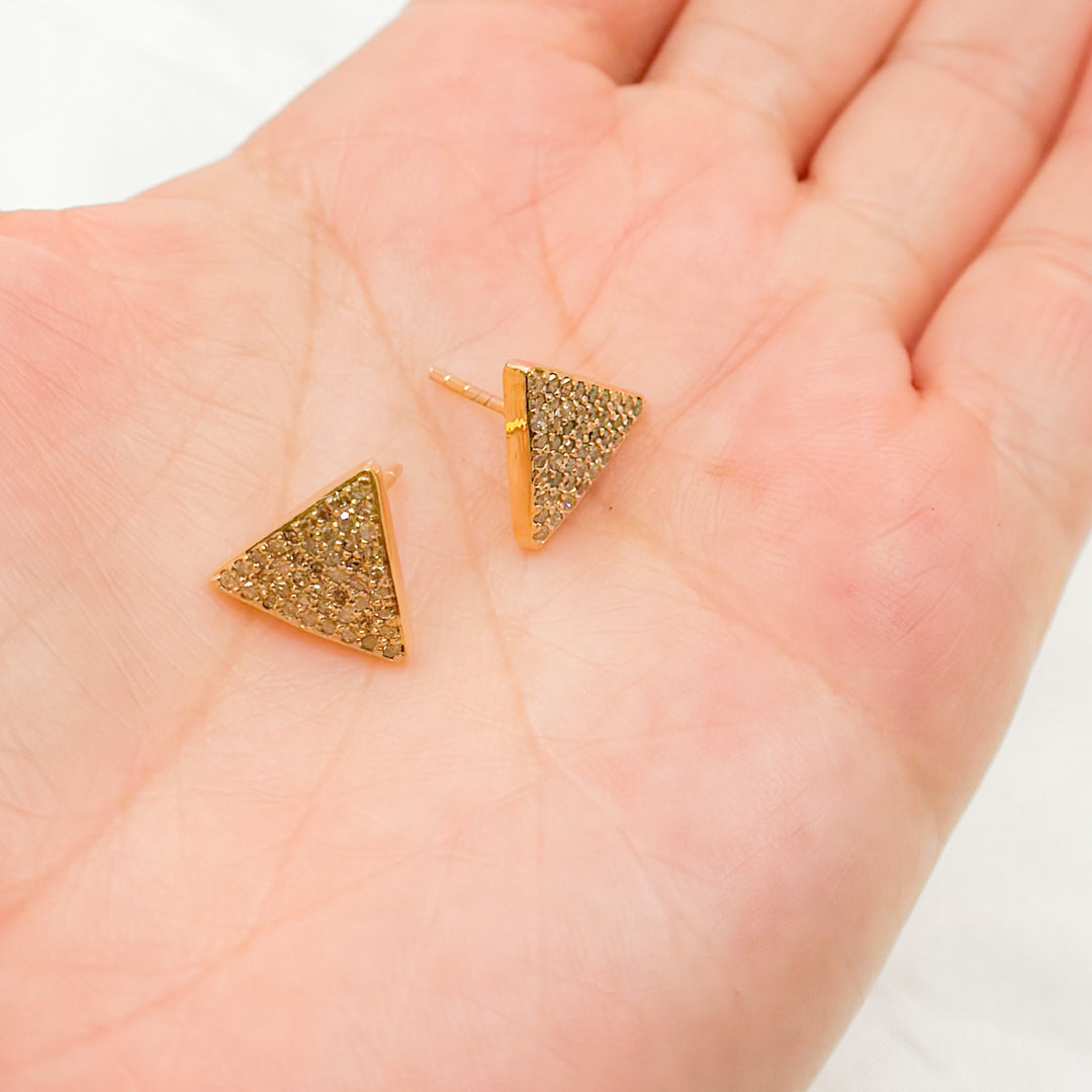 DE036. Diamond Sterling Silver Triangle Studs