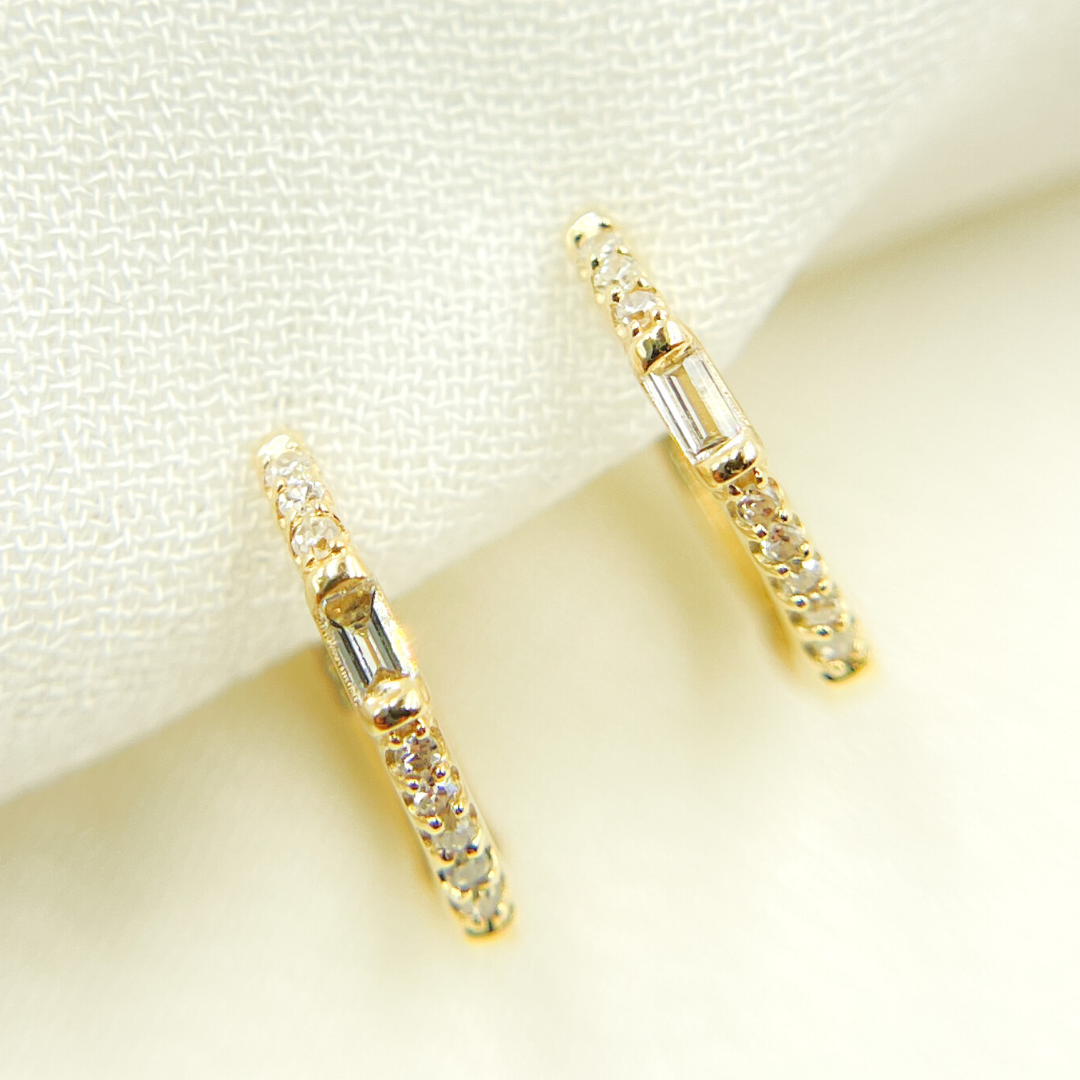 EHB56581. 14K Gold & Diamonds Huge Earrings