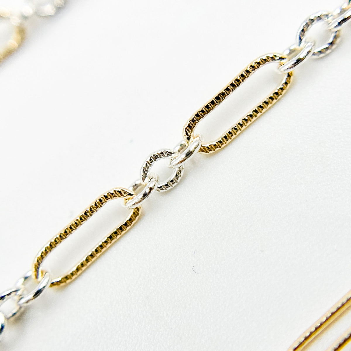 XM/1931K/SP. 14K Gold Filled and Sterling Silver Knurled Link Chain