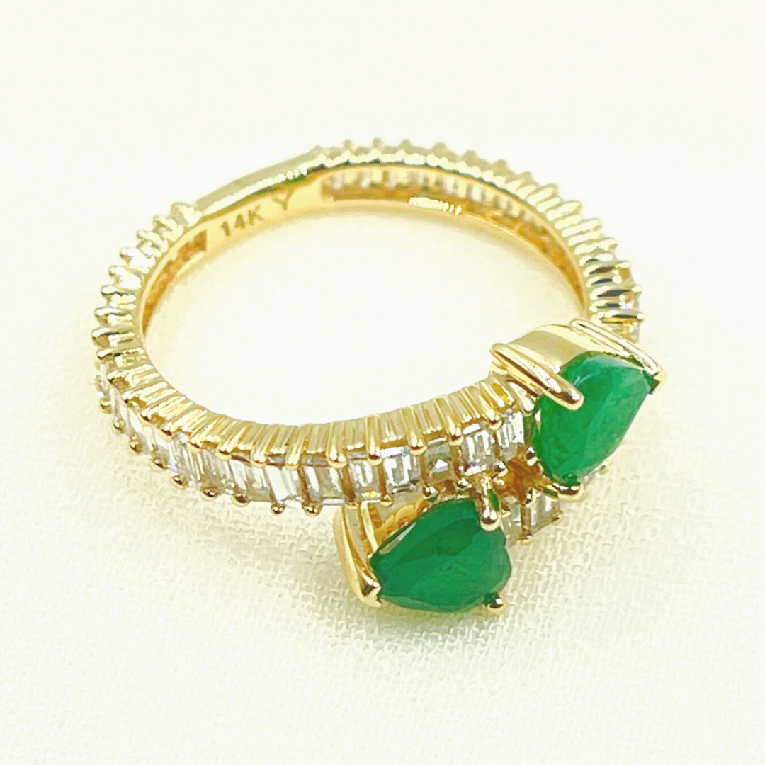 14K Solid Gold Diamond & Emerald Double Line Heart Ring. CR96144EM5