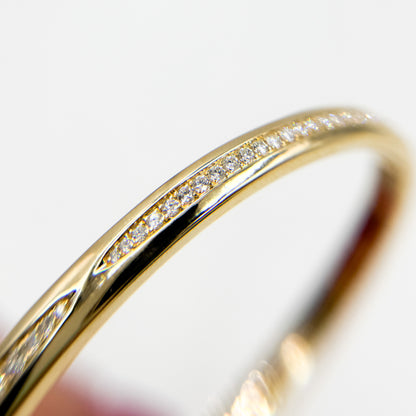BNJ68608. 14K Solid Yellow Gold Diamond Bangle