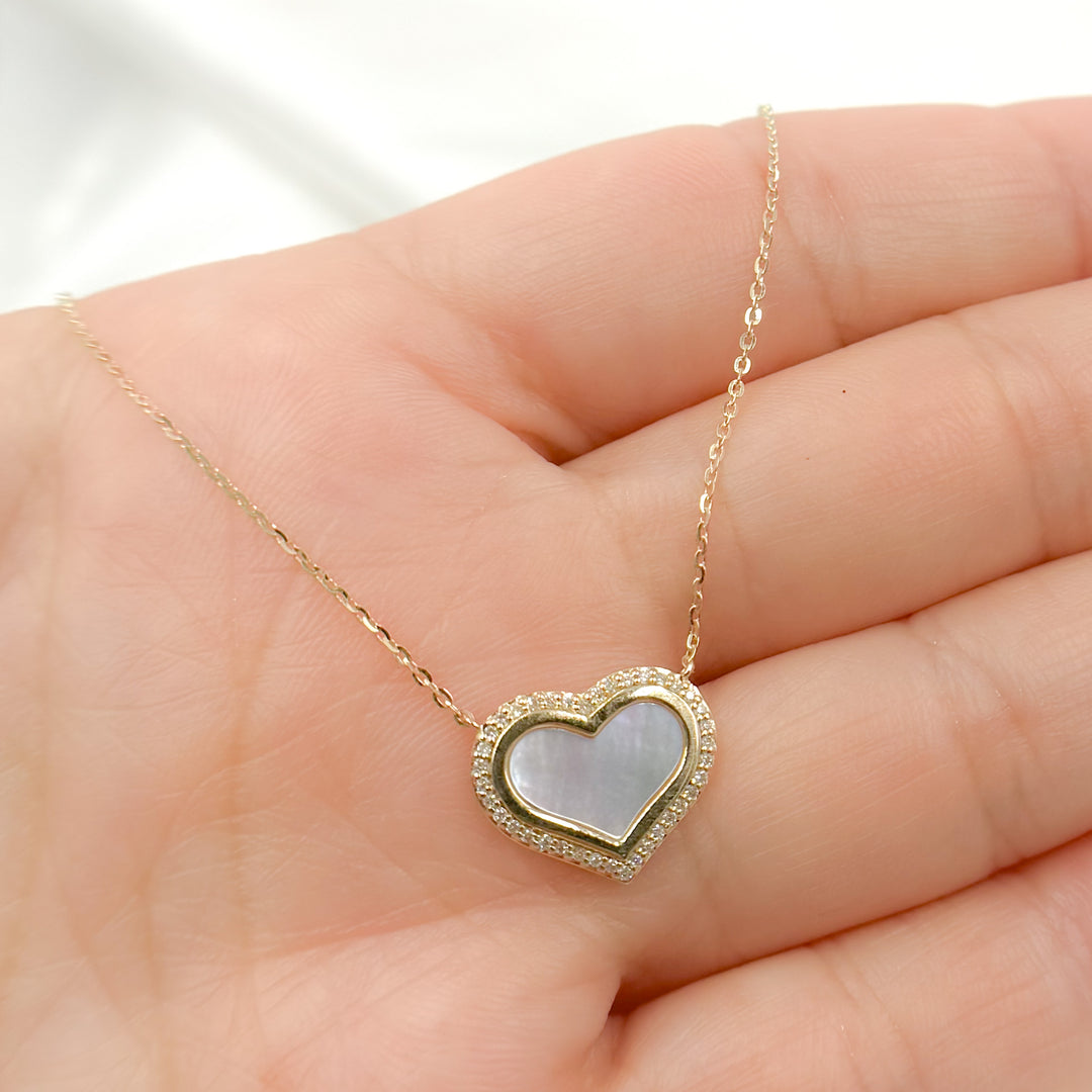 BR404085. 14K Solid Gold Diamond and Mother of Pearl Heart Necklace