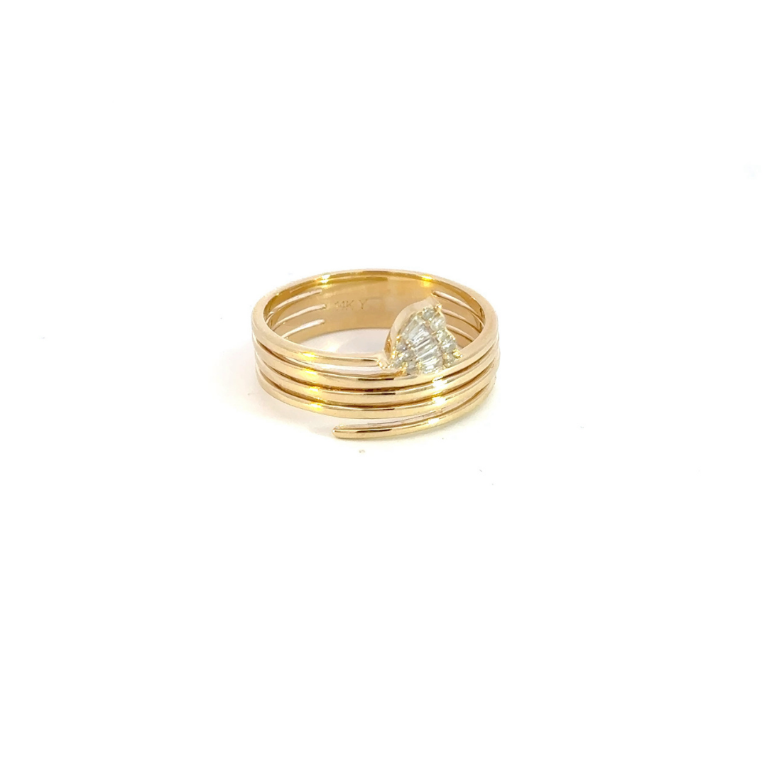 14k Solid Gold Spiral Heart Ring. RFB18104
