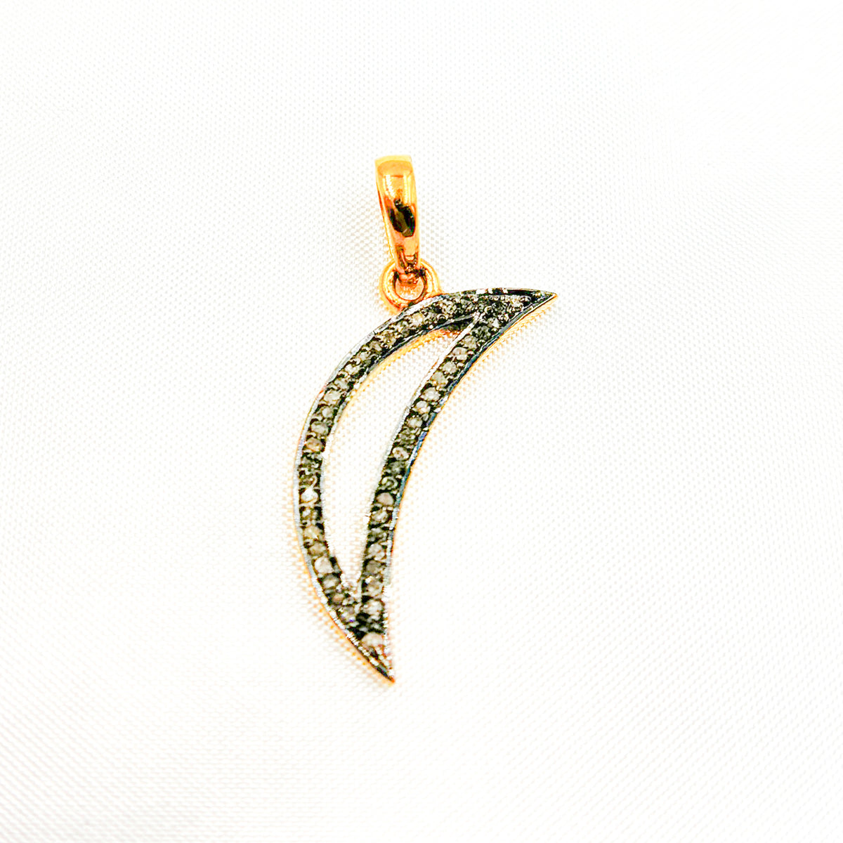 DC122. Diamond Sterling Silver Moon Pendant