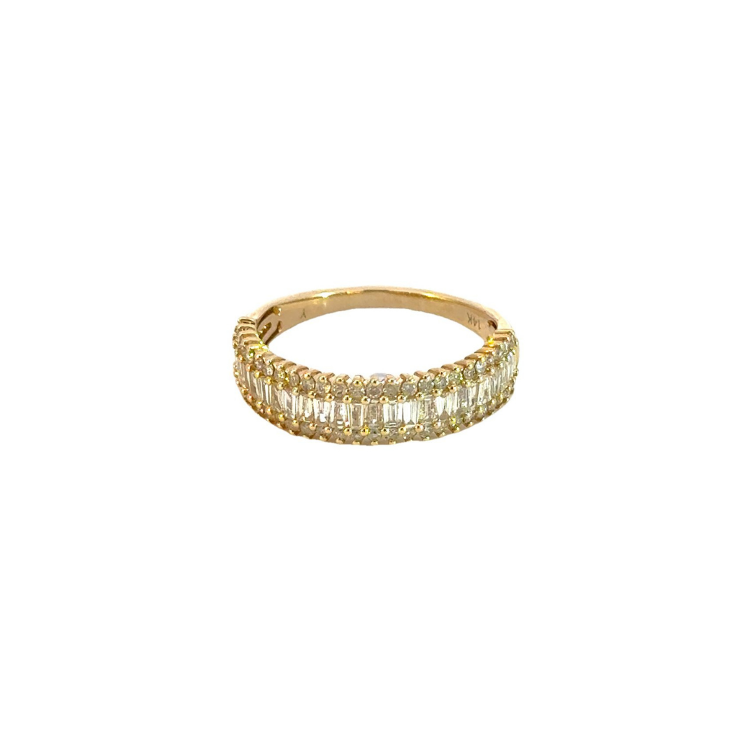 14k Solid Gold Baguette Diamond Ring. RFL17472