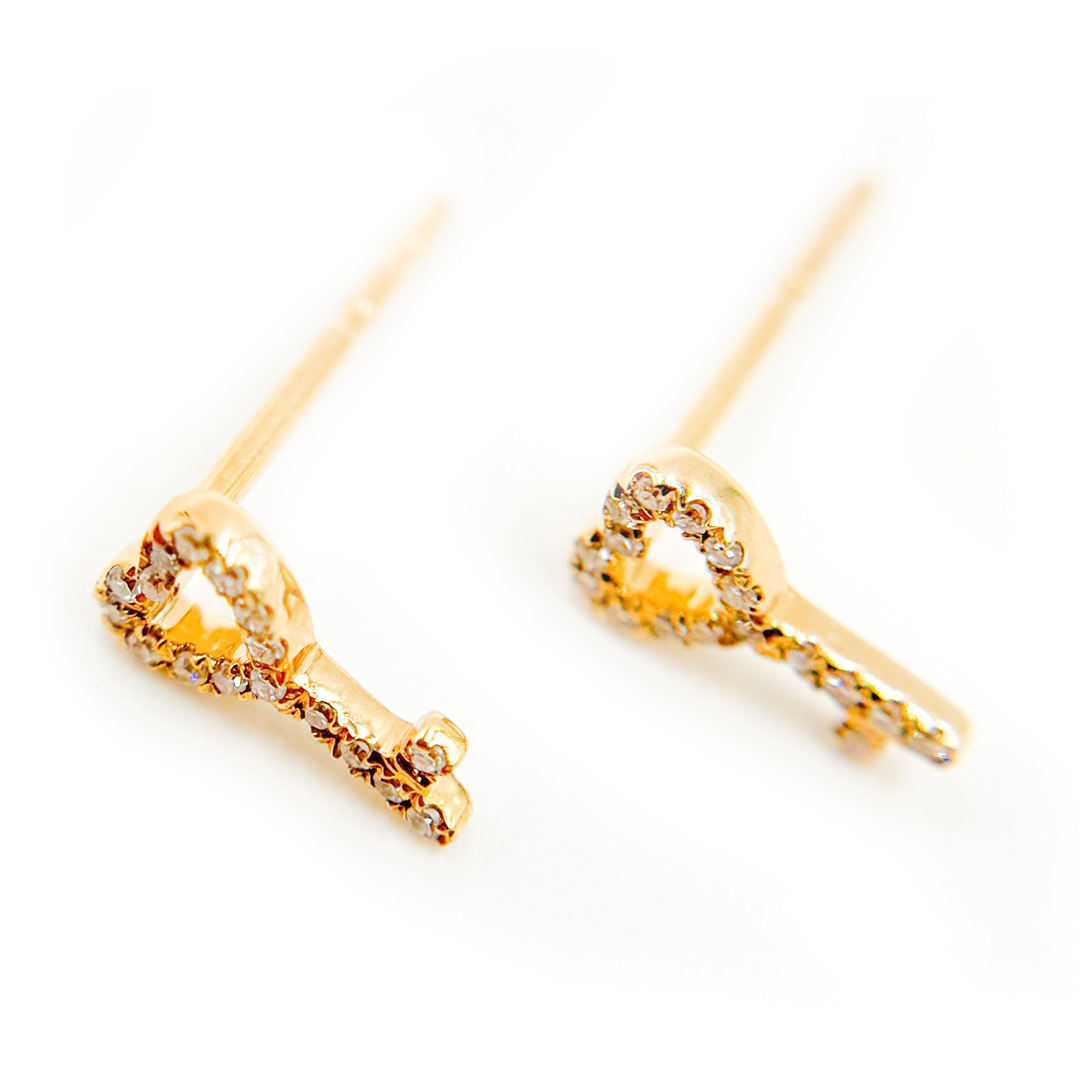 EFA53680. 14K Solid Gold Diamond  Key Heart Studs Earrings