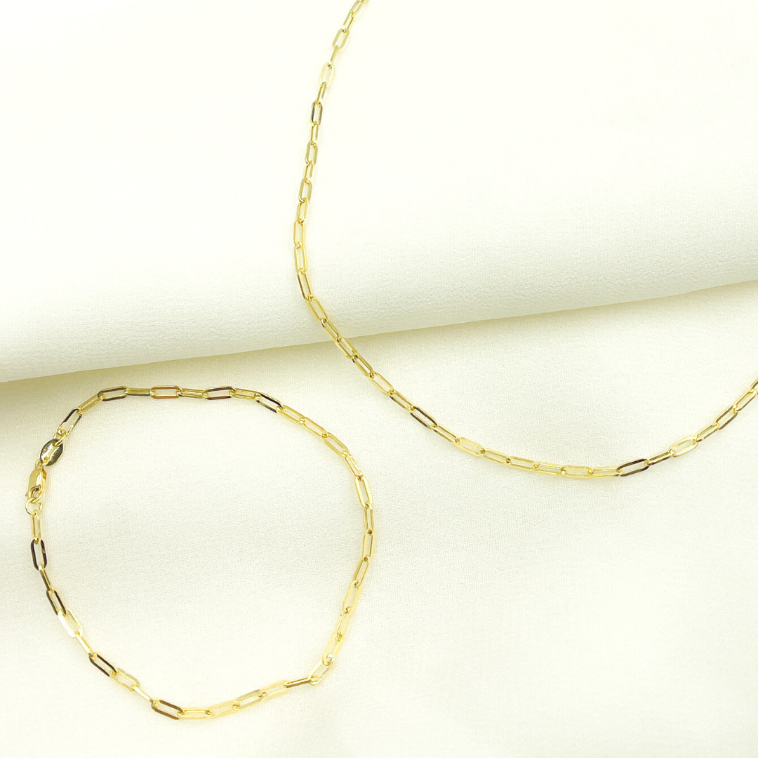 14K43. 14K Solid Gold Flat Paperclip Necklace