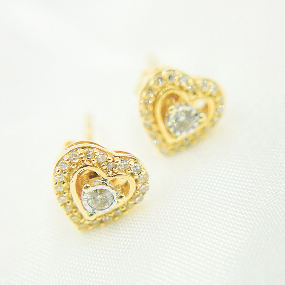 14K Gold and Diamonds Heart Earrings. EFC51817