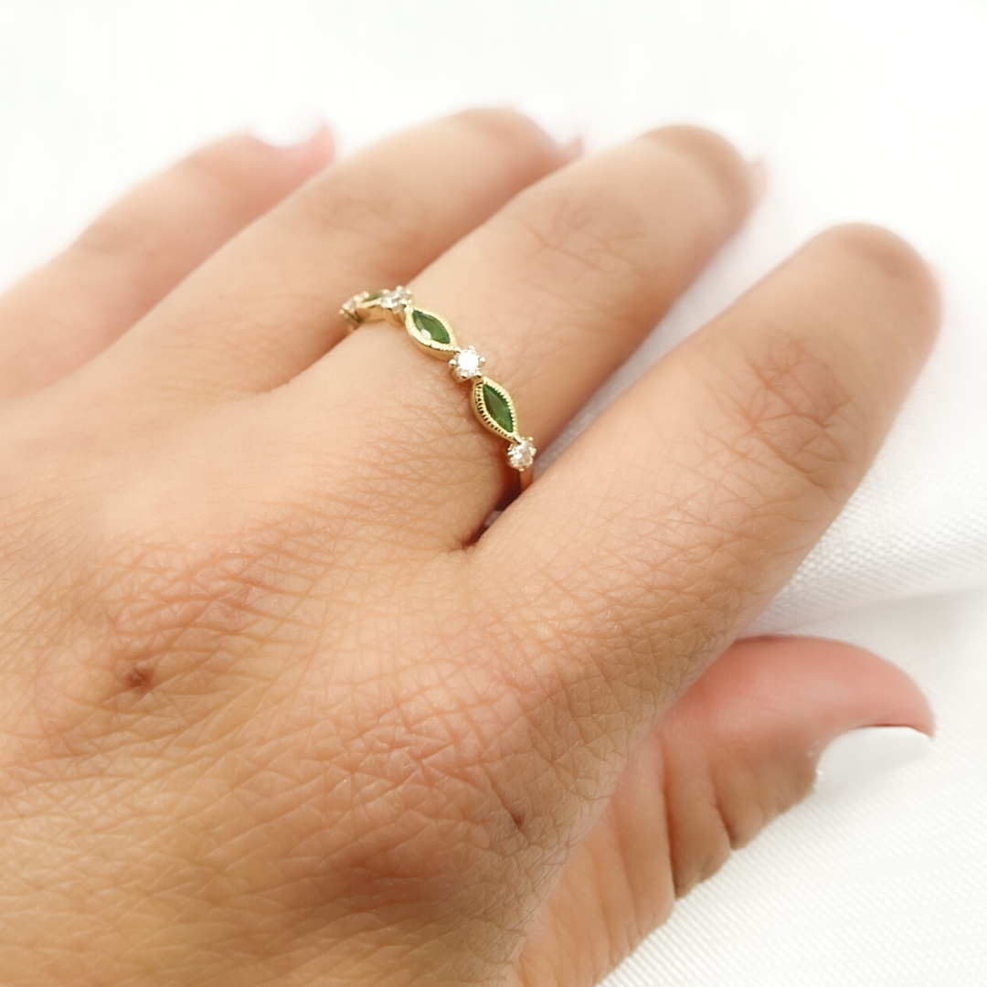 14K Solid Gold Diamond & Emerald Ring. RAD00549EM