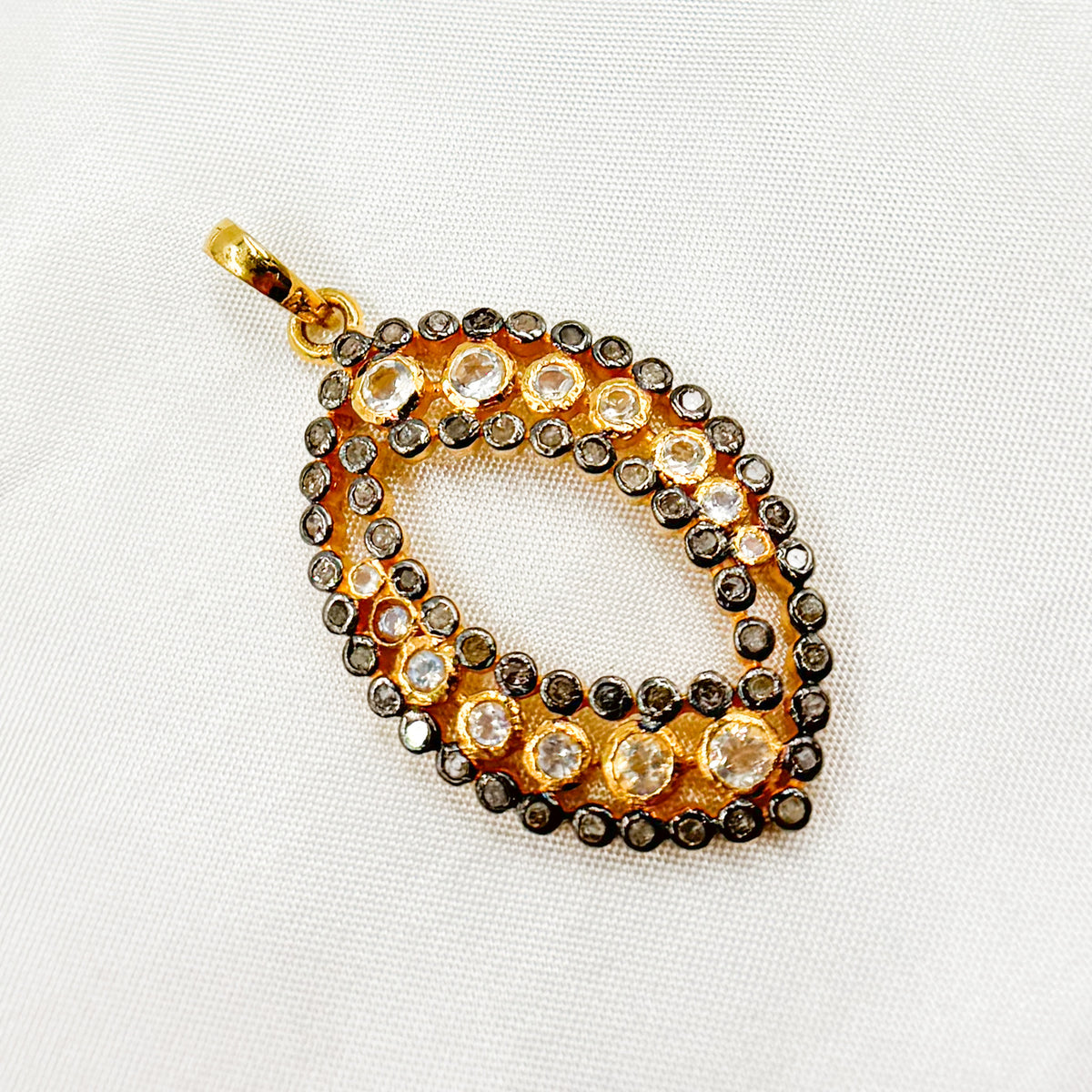 DSP041. Diamond Silver Gemstone Leaf Pendant