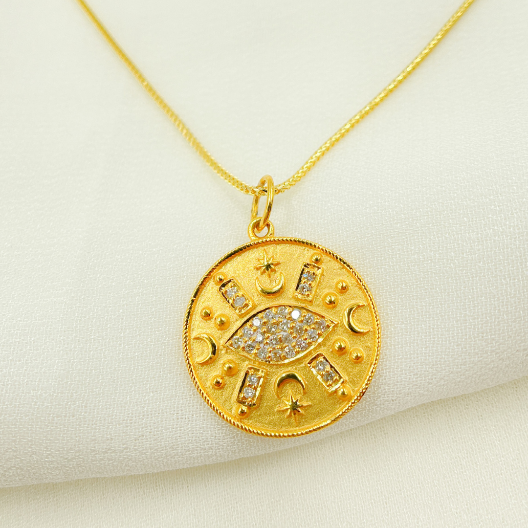 14K Solid Gold Charm Circle Pendant with Diamonds. GDP219