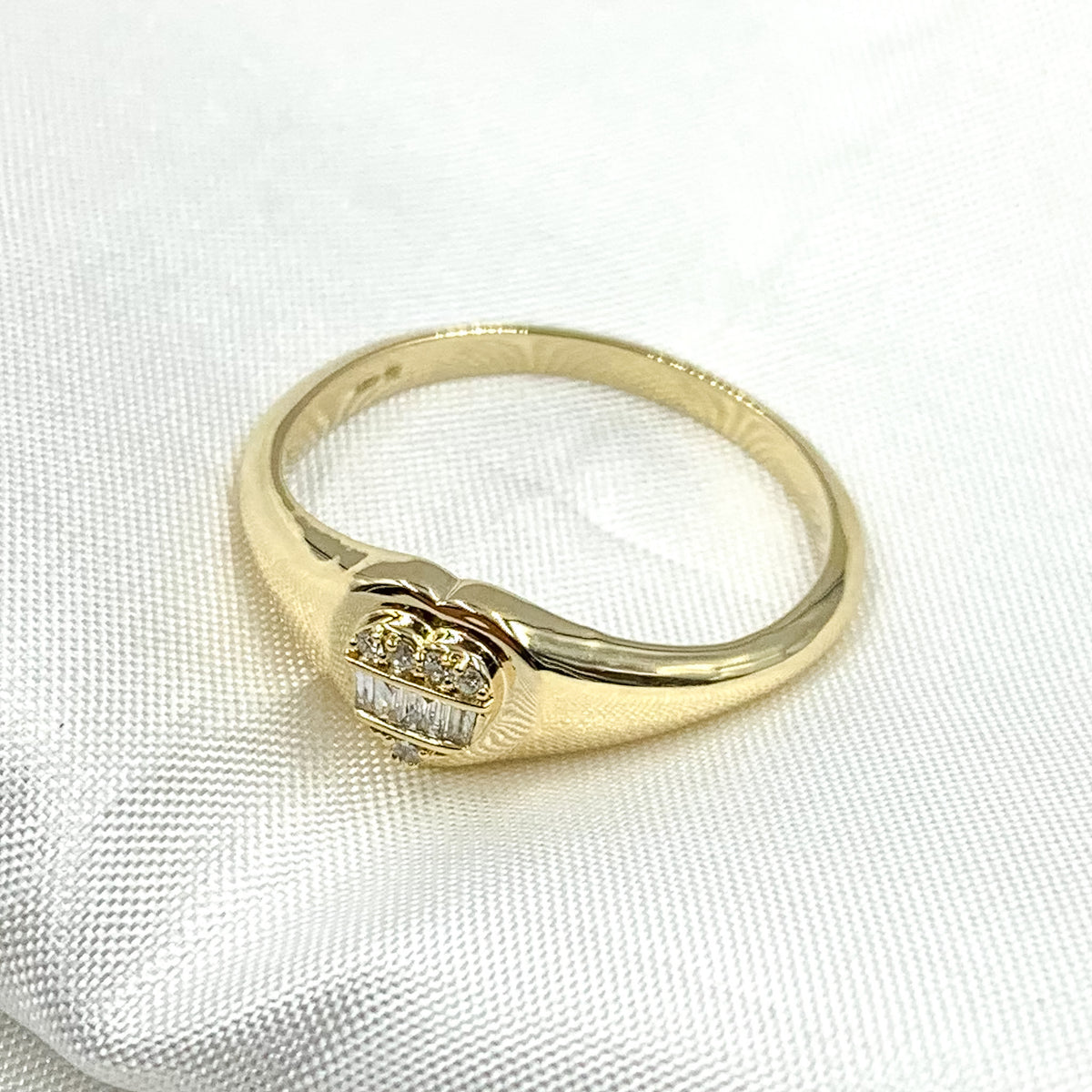 14K Solid Gold Diamond Ring.