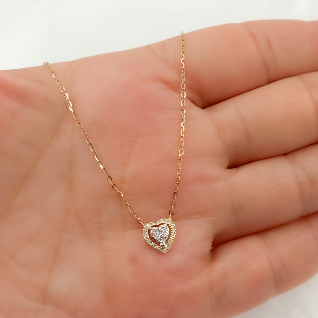 14K Solid Gold Diamond Heart Shape Necklace. NT400266