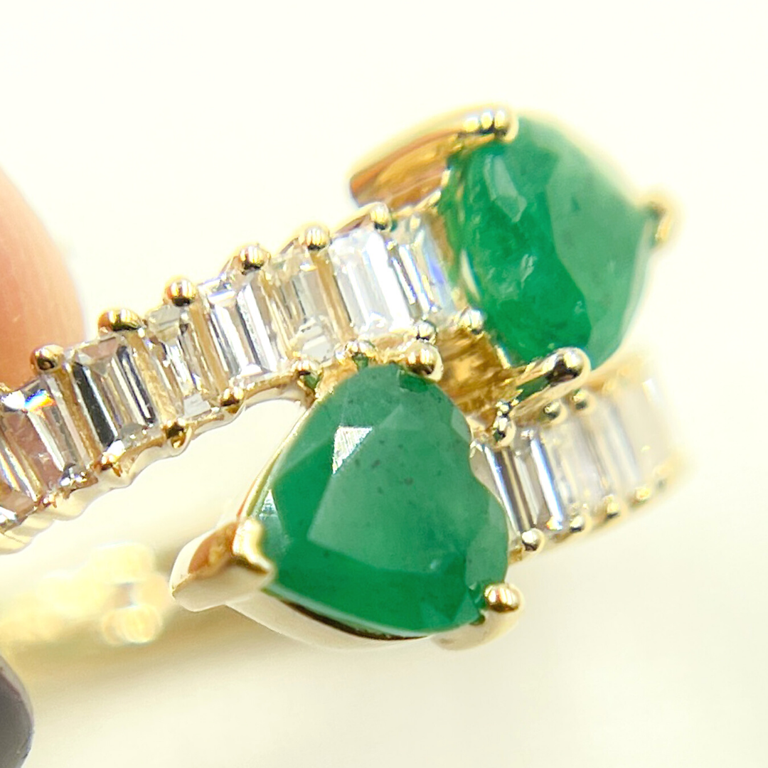 14K Solid Gold Diamond & Emerald Double Line Heart Ring. CR96144EM5