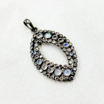 DSP041. Diamond Silver Gemstone Leaf Pendant