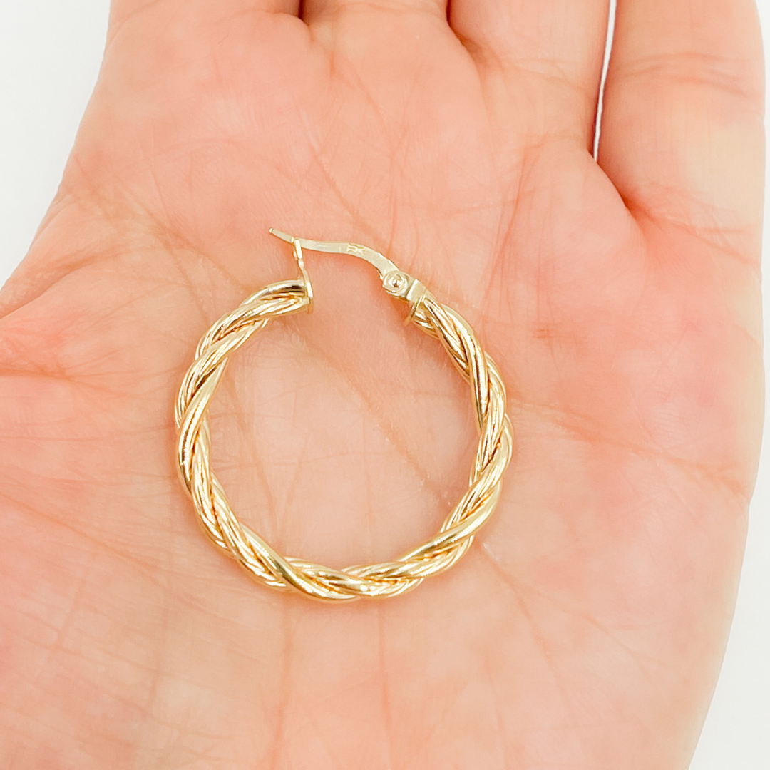 14K Gold Twisted Hoop Earrings. GER99