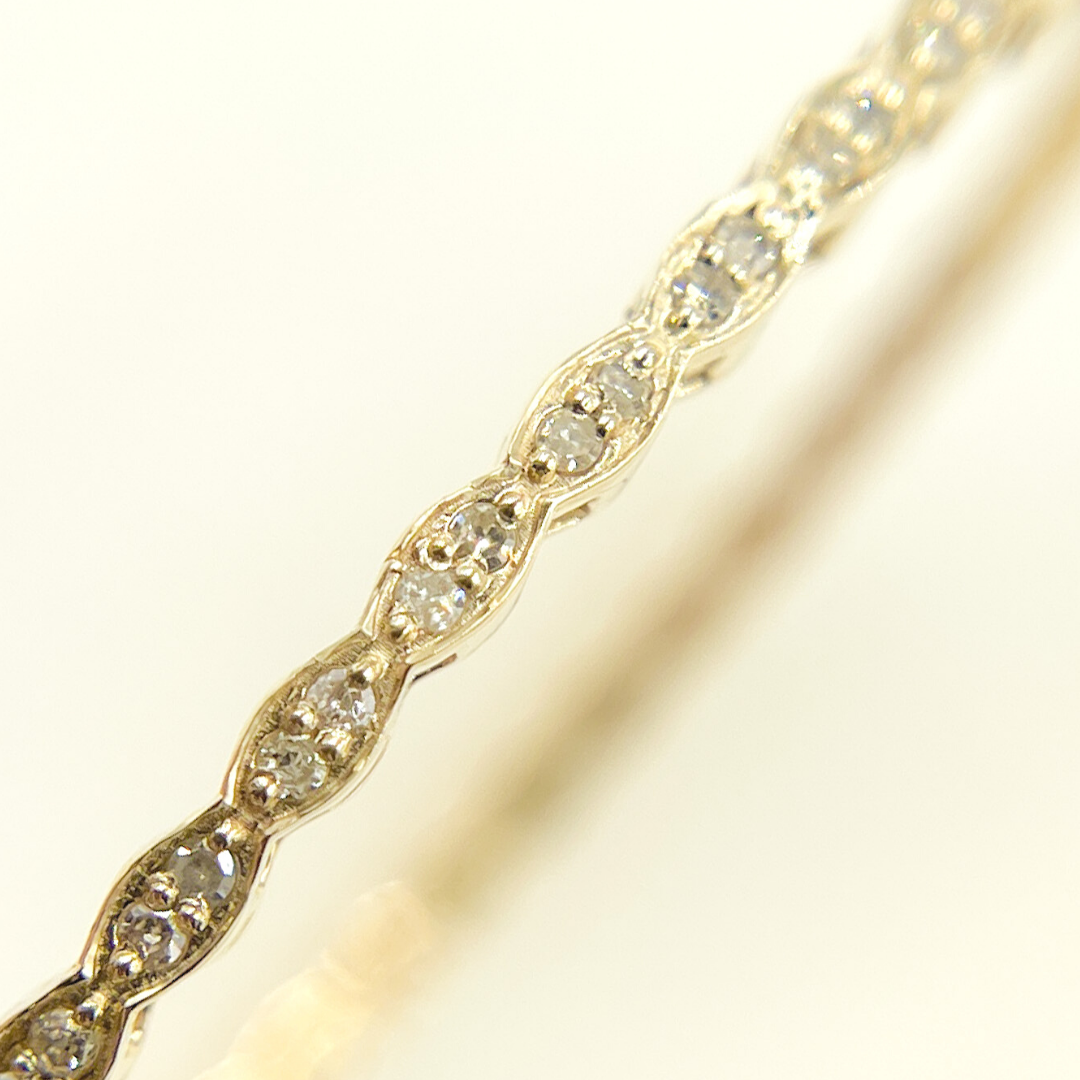 KG102. 14K Solid Gold Diamonds Bangle