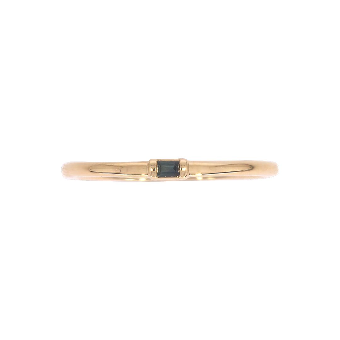 RAA01545. 14K Solid Yellow Gold Solo Baguette Ring