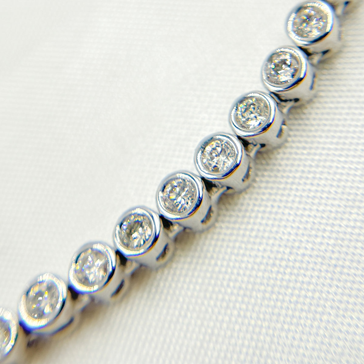 NFS70947. 14K Solid White Gold Diamond Necklace