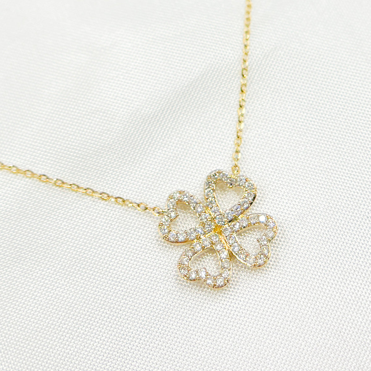 NT112116. 14K Solid Gold 4 Heart Clover Diamond Necklace