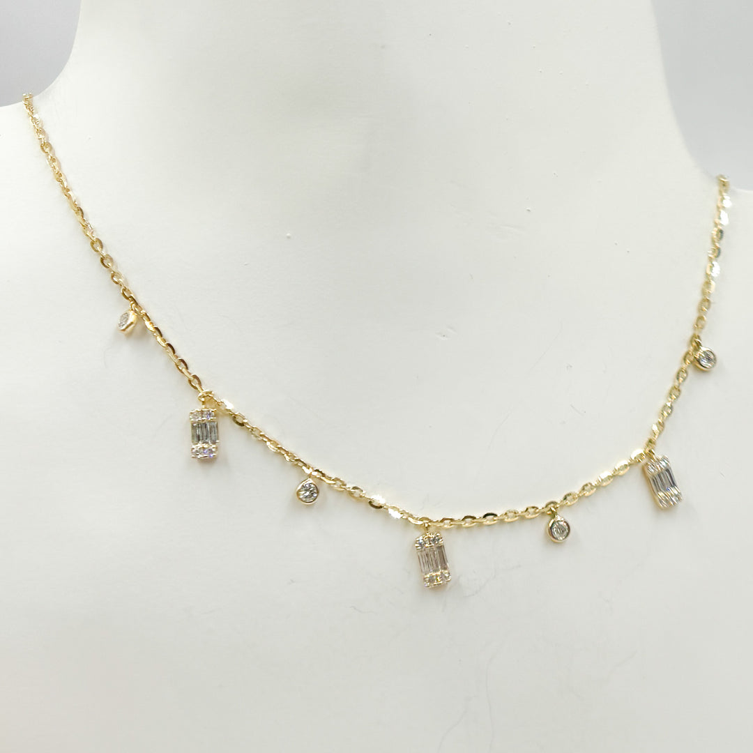 NT401847. 14K Solid Gold Diamond Dangle Necklace