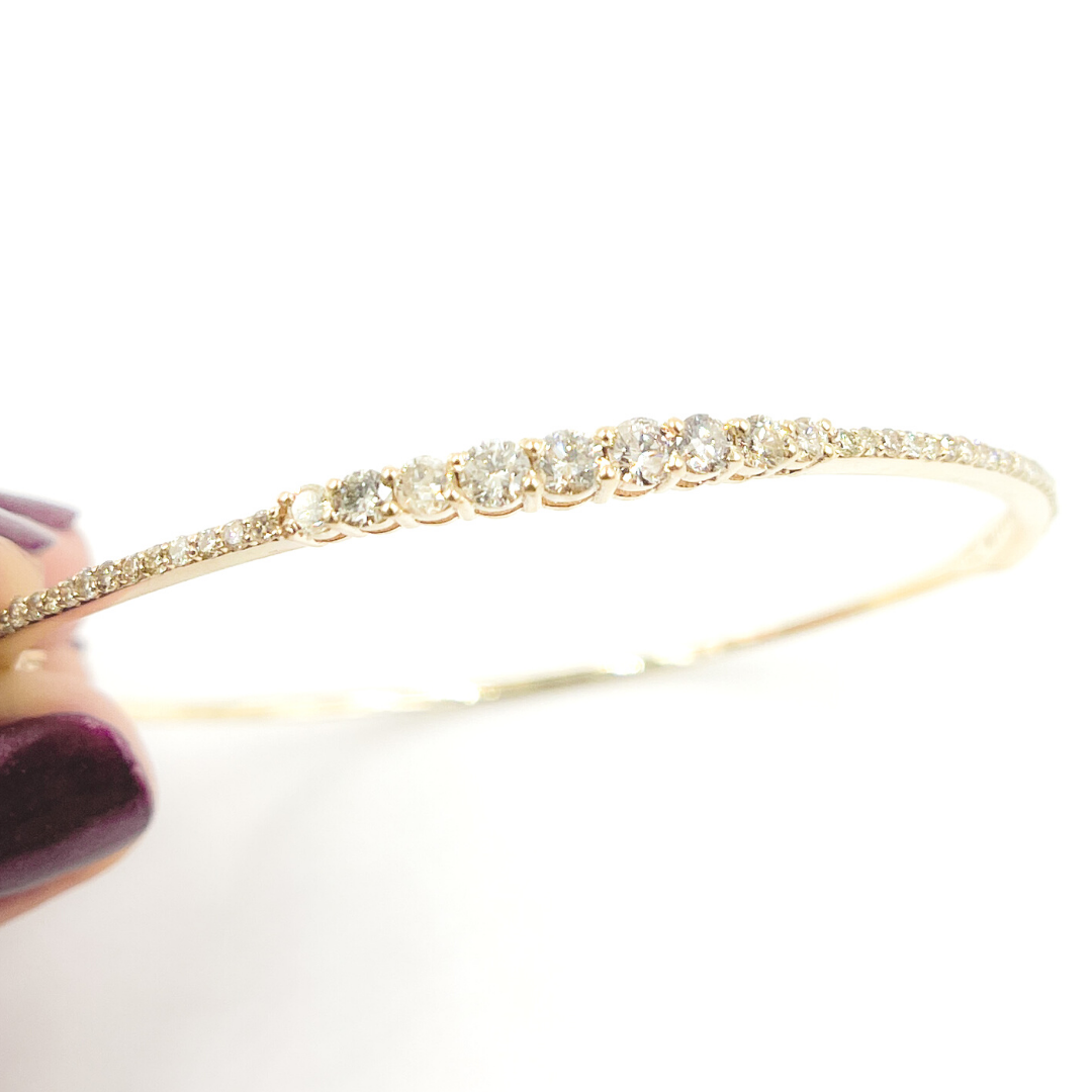 14K Solid Gold Bangle with Diamonds. KG101