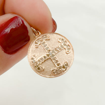 DC881. Diamond Sterling Silver Round Cross Pendant