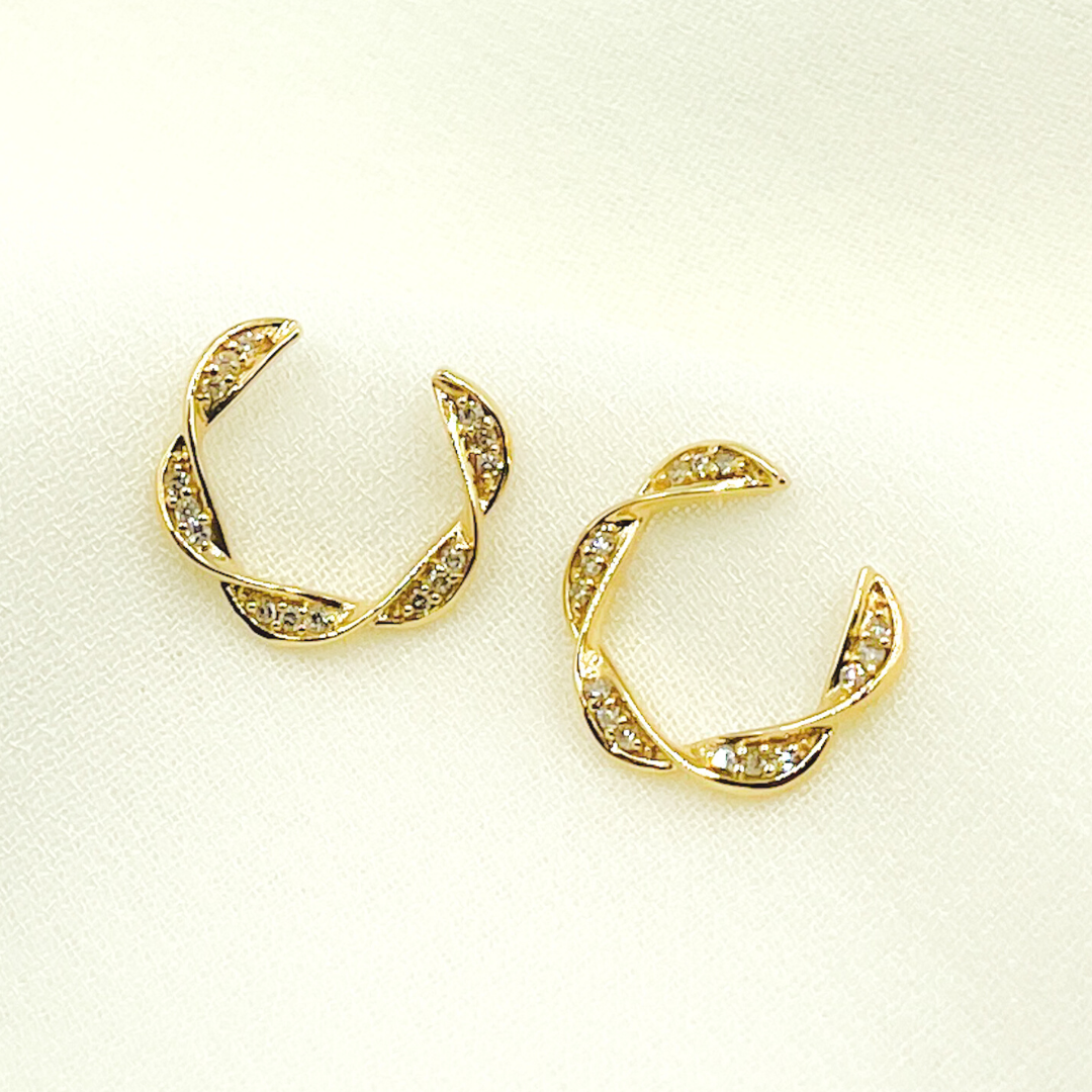 14K Solid Gold and Diamonds Semi Circle Earrings. EFB52071