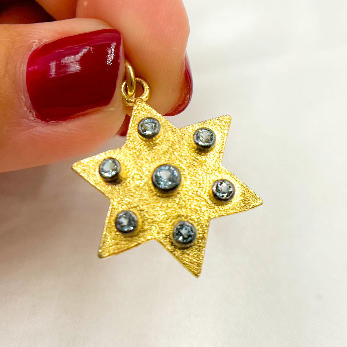 DSP072. Gemstone & Sterling Silver Star Pendant
