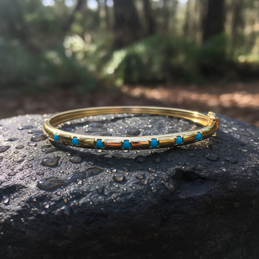 BNZ68717. 14k Solid Gold Bangle