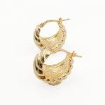 Load image into Gallery viewer, 15850013653. 14K Solid Gold Ribbed Hollow Hoop Earrings
