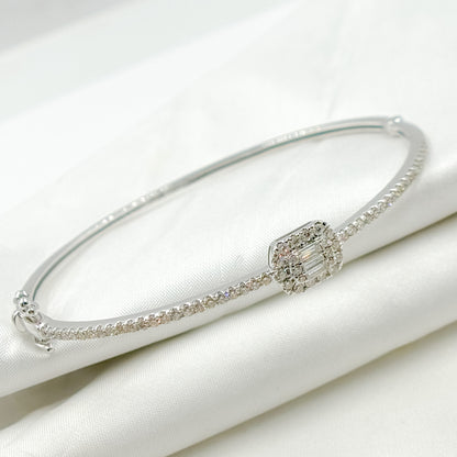 BNL68160. 14K White Solid Gold Diamond Bracelet