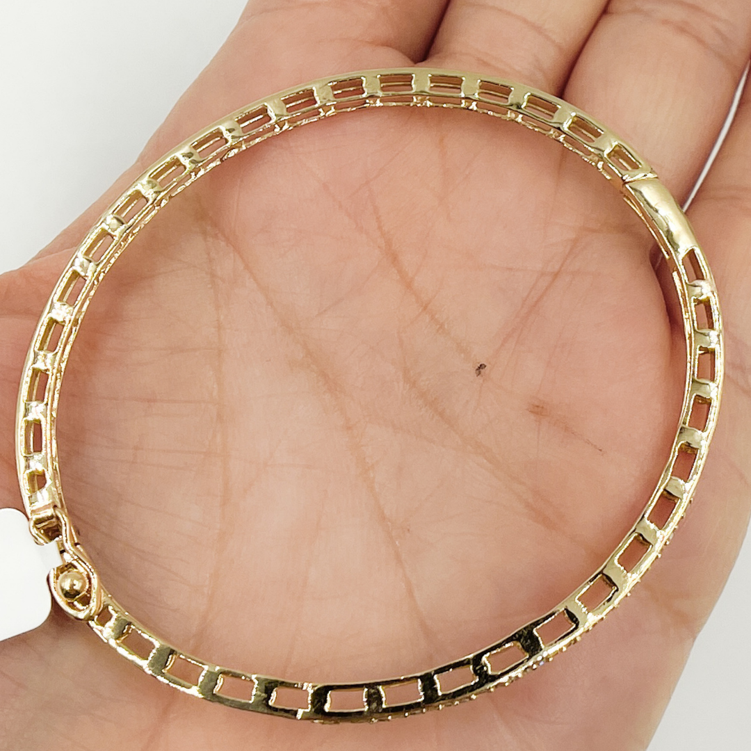 KG104. 14K Solid Gold Enamel Bangle with Diamonds