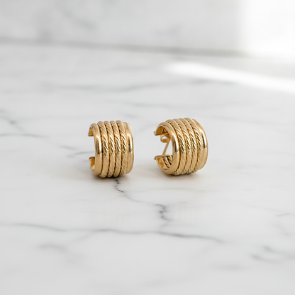 15850018990. 14K Solid Gold Ribbed Hollow Hoop Earrings