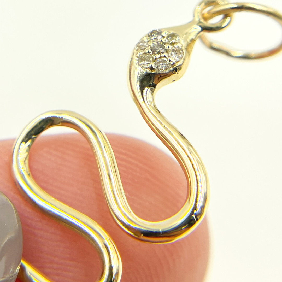 14K Gold Diamond Snake Charm. GDP157