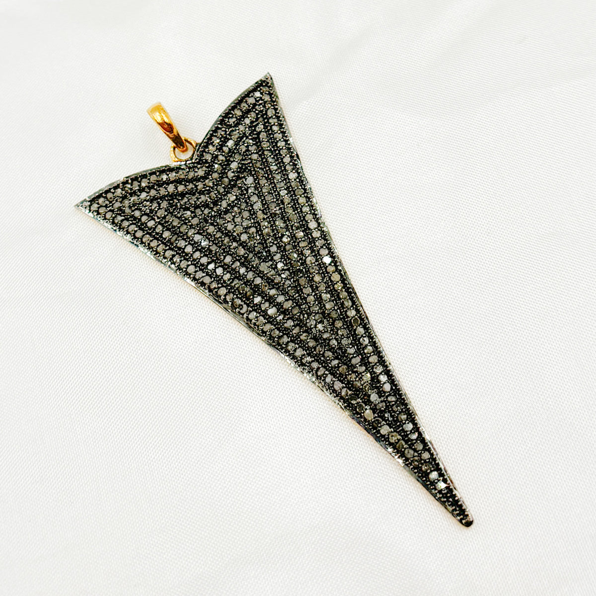 DP052. Diamond Sterling Silver Arrow Head Pendant