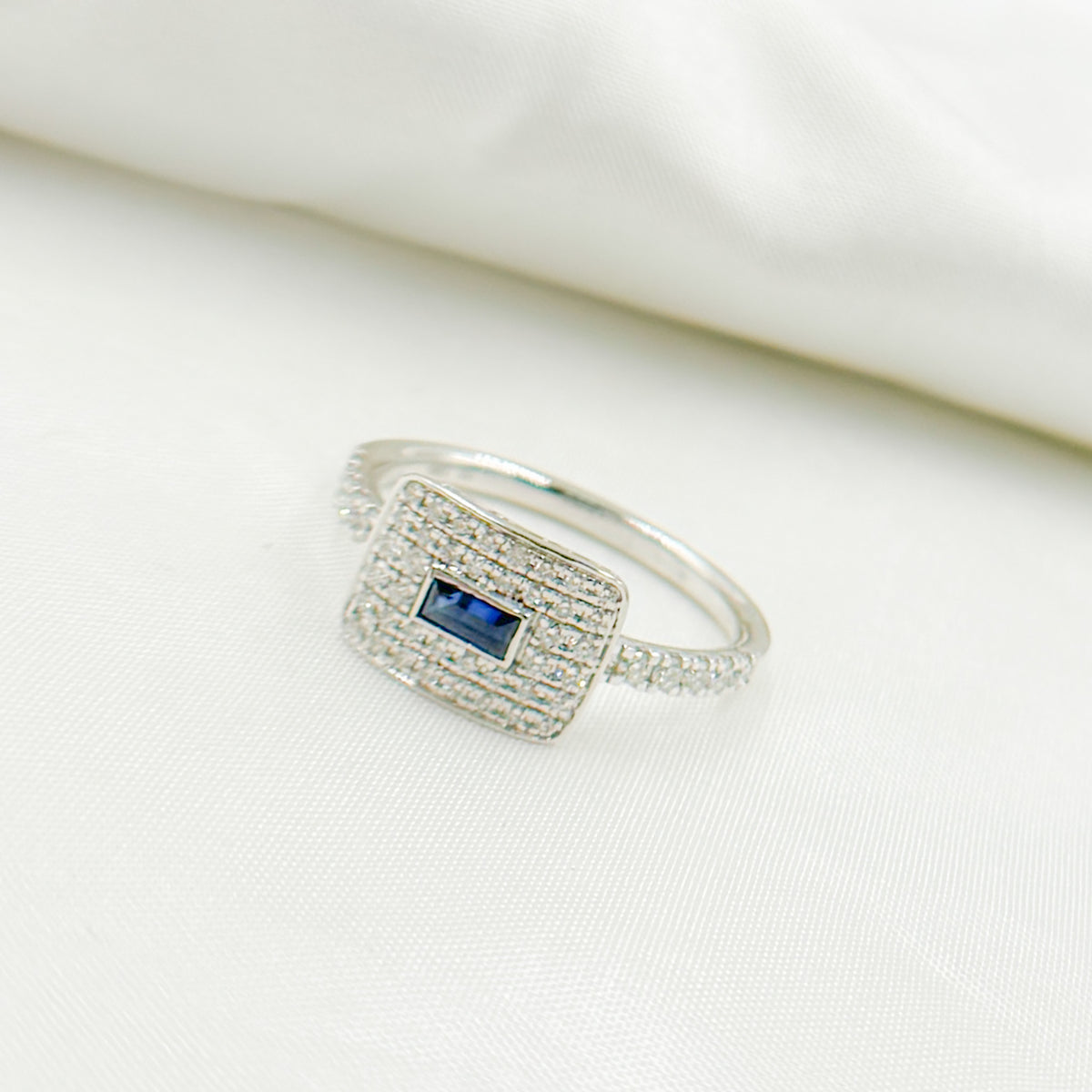 14K Solid White Gold Diamond and Blue Sapphire Rectangle Ring.