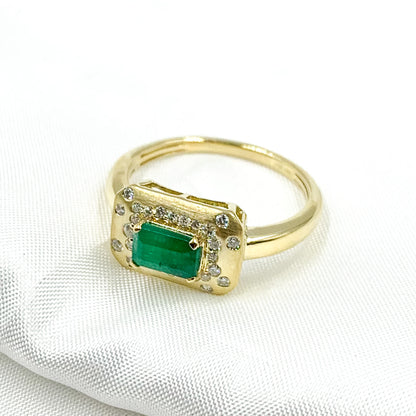 14K Solid Gold Diamond and Gemstone Ring.