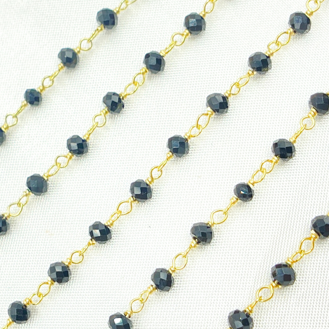 BSP40. Black Spinel Gold Plated Wire Chain