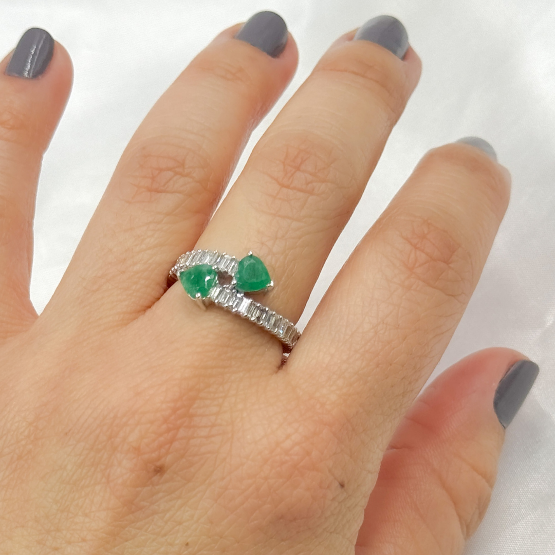 14K Solid Gold Diamond & Emerald Double Line Heart Ring. CR96144EM5