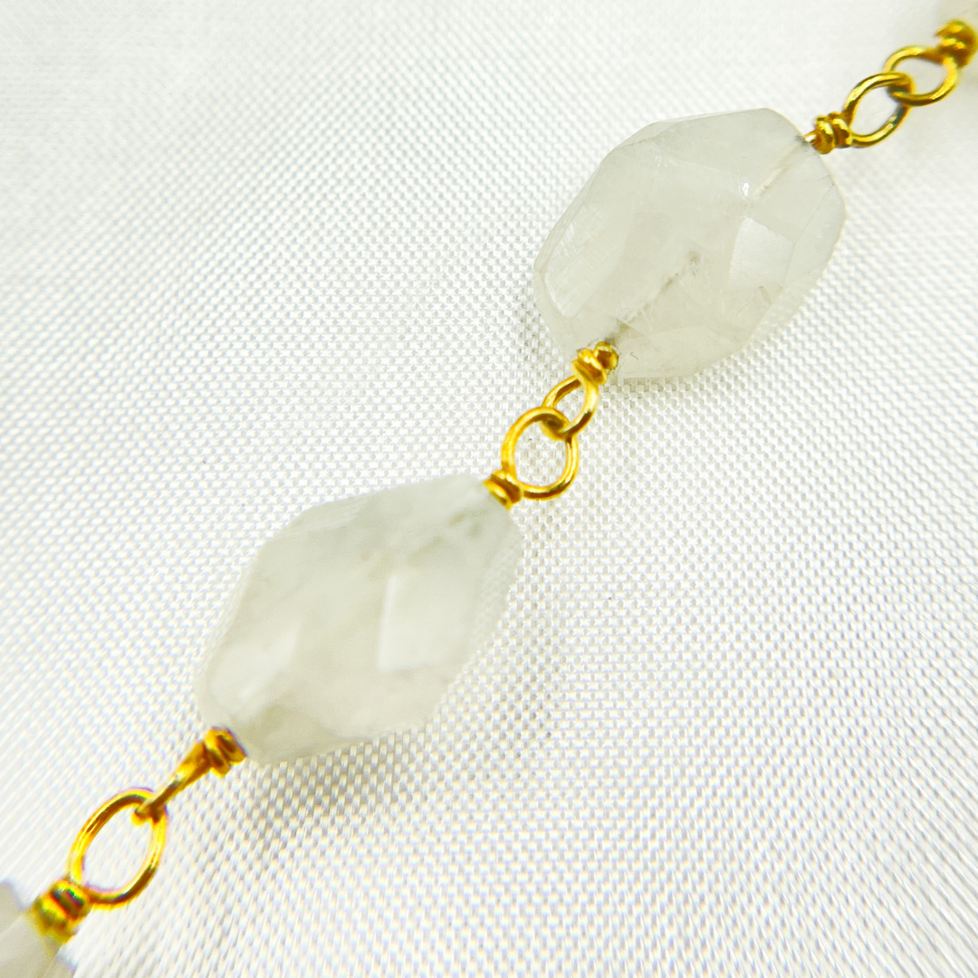 Moonstone Oval Shape Gold Plated Wire Chain. MS56