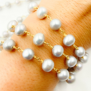 Grey Pearl Round Gold Plated Wire Chain.