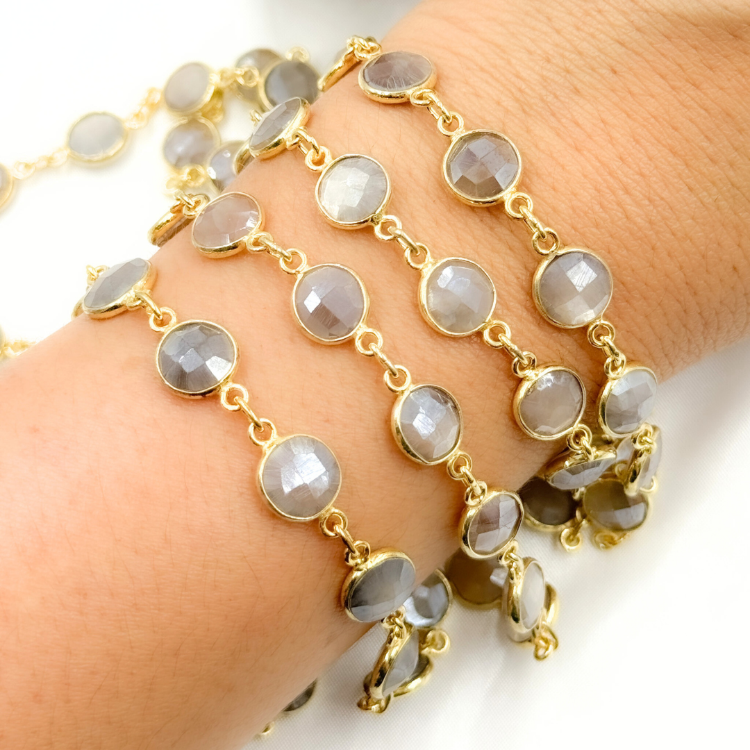 Coated Light Grey Moonstone Round Shape Bezel Gold Plated Wire Chain. CMS114