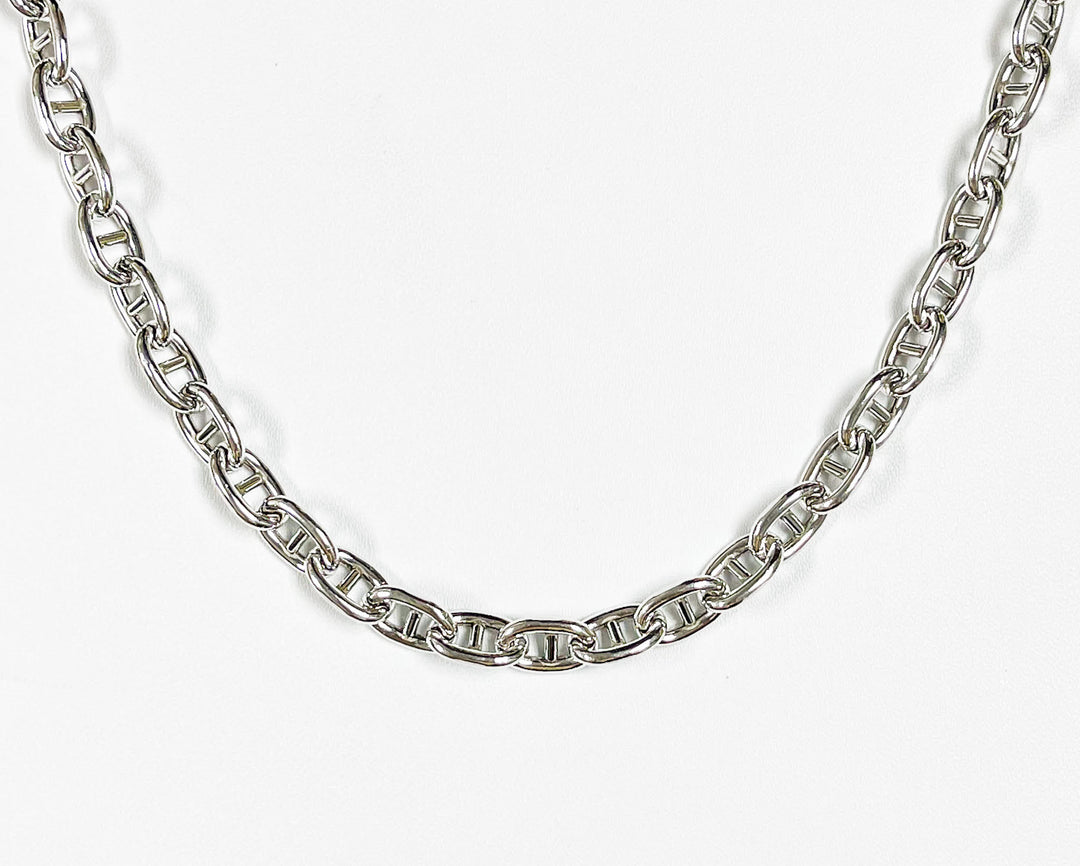 925 Sterling Silver Marina 11x7 mm Link Chain. V81SS