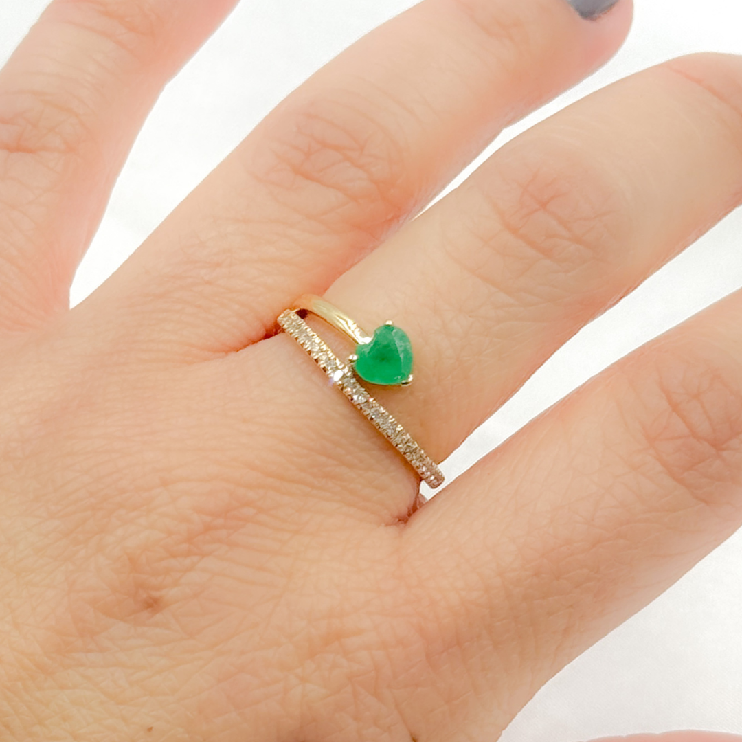 14k Solid Gold Diamond and Emerald Spiral Heart Ring