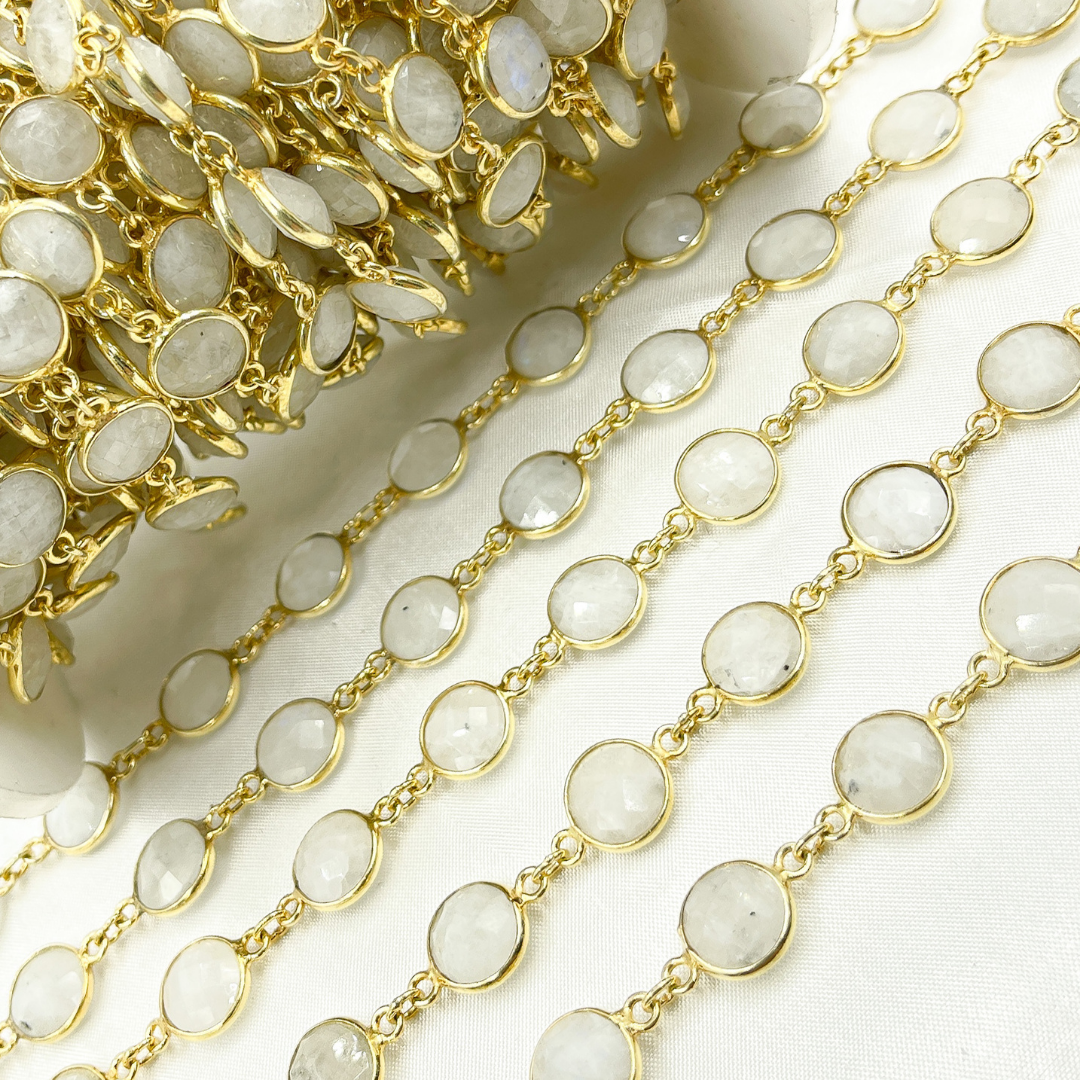 White Moonstone Round Shape Bezel Gold Plated Wire Chain. WMS10