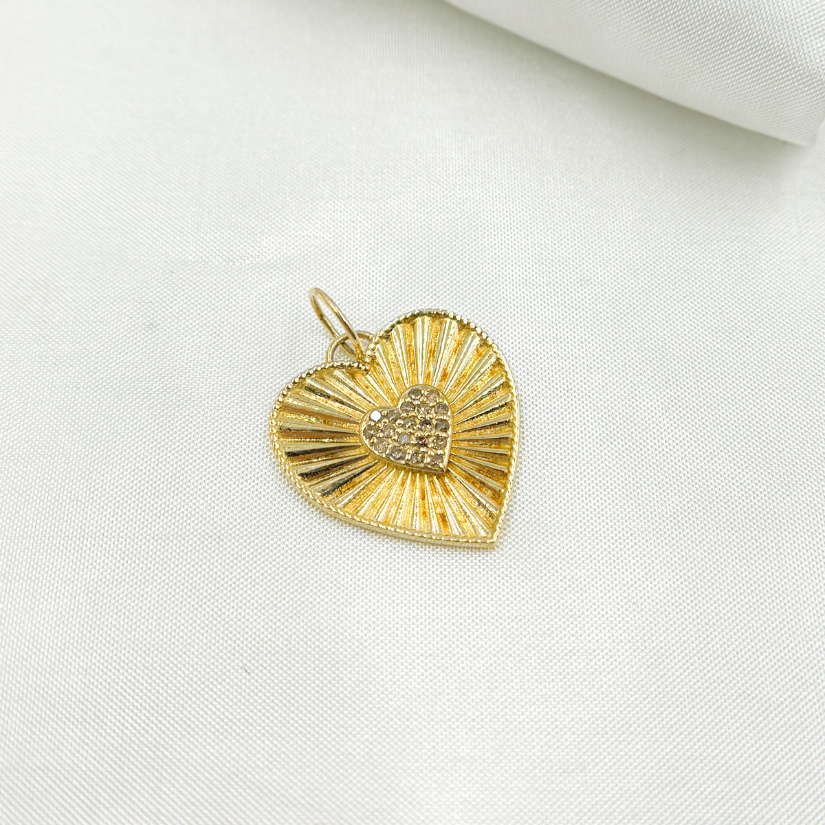 14k Solid Gold Diamond Heart Charm. GDP490