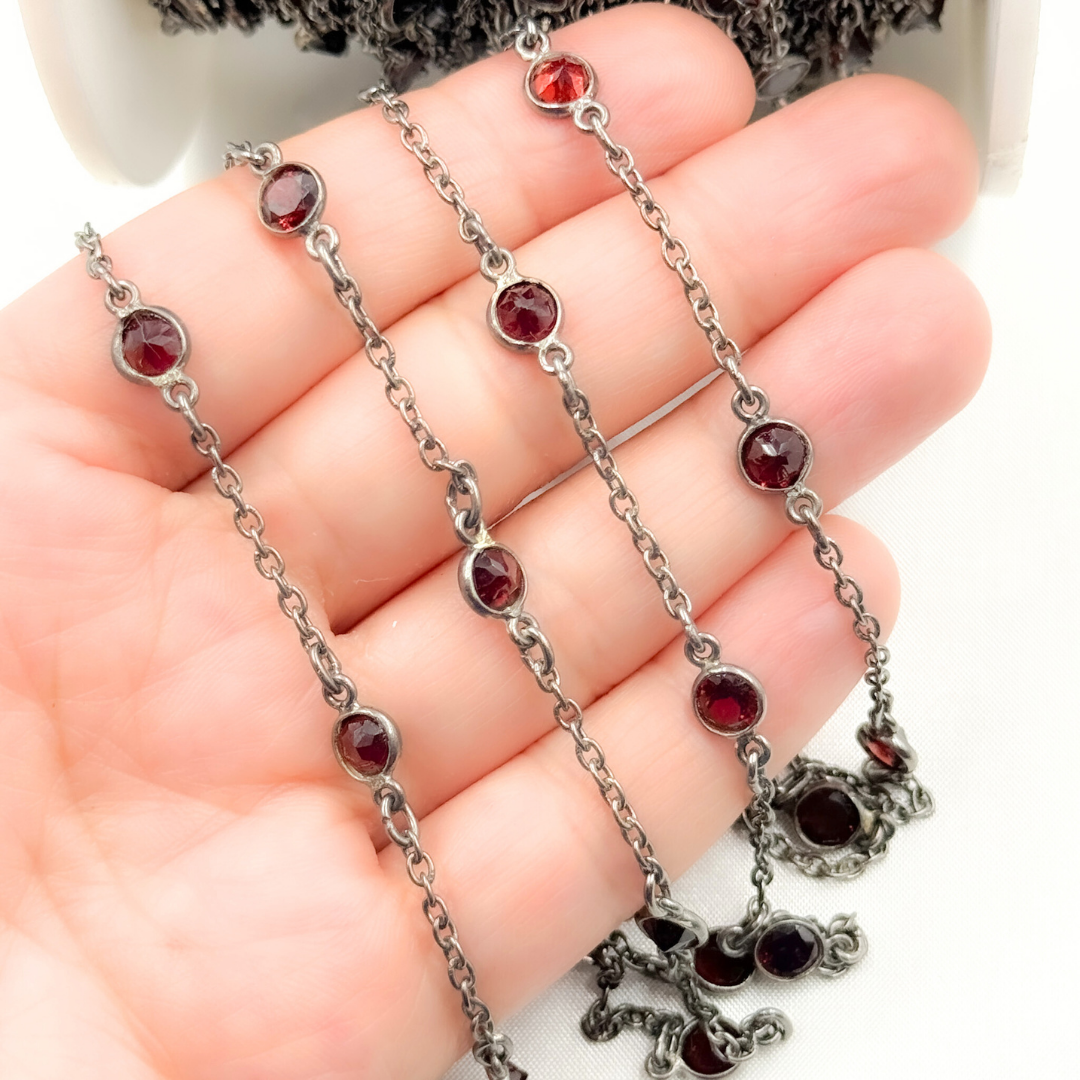 Garnet Round Shape Bezel Oxidized Wire Chain. GAR4