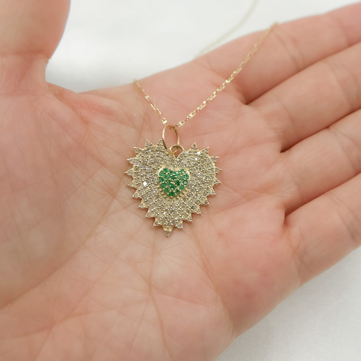 14k Solid Gold Diamond and Emerald Heart Charm. GDP660